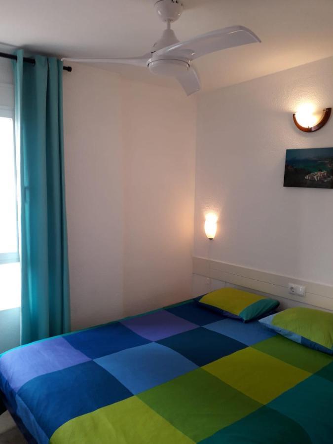 Holiday Apartment 5 Min To Levante Beach Benidorm Bagian luar foto