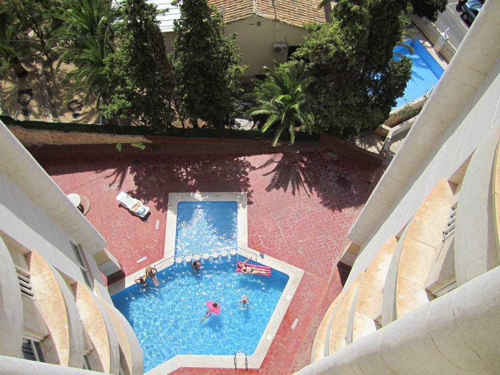 Holiday Apartment 5 Min To Levante Beach Benidorm Bagian luar foto